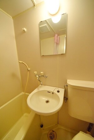 ハイツサンマリーナの物件内観写真